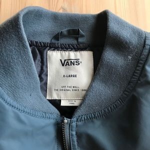 vans kilroy bomber jacket